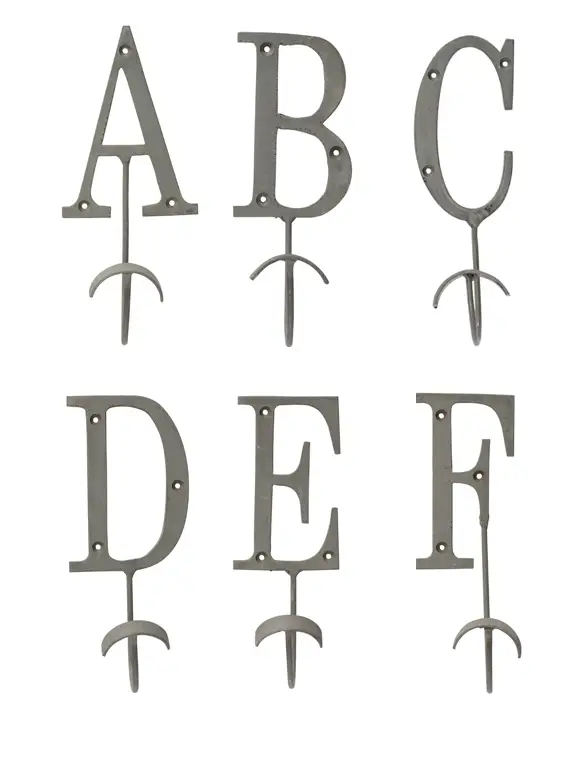 Garderobenhaken Buchstaben von HÜBSCH Interior Heißes Angebot