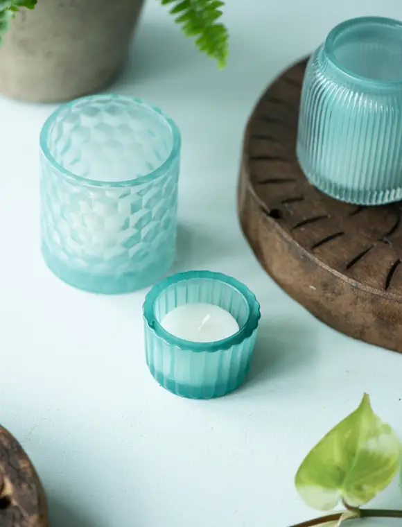 Neue Kollektion Windlicht aus gerilltem Glas von Ib Laursen