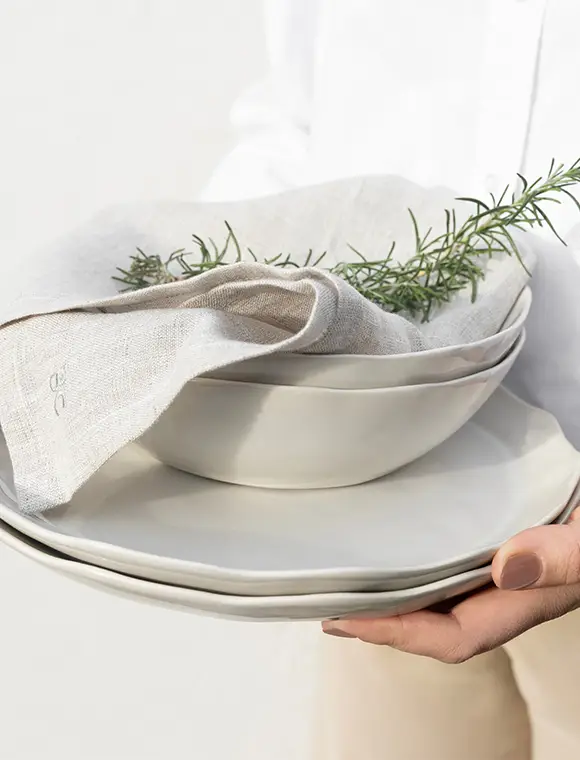 Bowl June, Clay von Bastion Collections Versand Am Gleichen Tag